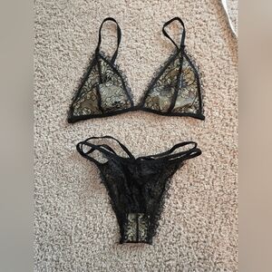 Plumeria lingerie size medium